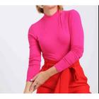 Blusa malha canelada manga longa gola alta feminina