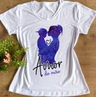 Blusa T-shirt Feminina Branca Mãe e Filho Fundo Azul