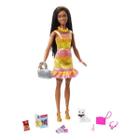 Boneca Barbie Brooklyn Life in The City com Pet e Acessórios Mattel HGX53