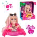 Boneca Barbie Busto Cabeleireira 12 Falas Styling Head Para Pentear Com Acessórios