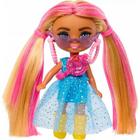 Boneca Barbie Extra Mini Minis com Vestido Azul HLN44 HNR61 - Mattel