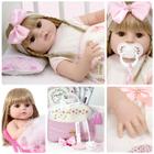 Boneca Bebe Reborn Loira Corpo de Silicone Enxoval 20 Itens - Cegonha Reborn Dolls