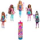 Boneca Color Reveal com 7 surpresas: Mudança de cor de cabelo e rosto, saia, sapatos, brincos e escova de festa.  
