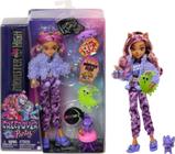 Boneca Monster High Clawdeen Wolf com cão de estimação Crescent