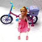 Boneca na Bicicleta A Pilha Com Luz E Som Anda Sozinha.