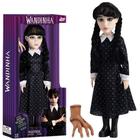 Boneca Wandinha com Mãozinha Família Addams 40cm Articulada