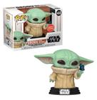 Boneco funko pop! star wars mandalorian grogu com borboleta 11953