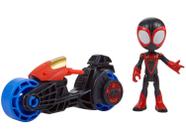 Spider Man Miles Morales PS5 Mídia Física Dublado em Português Lacrado -  Insomniac Games - Jogos de Aventura - Magazine Luiza