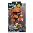 Boneco Pokémon Eevee e Turtwig c/ Cenário Floresta Outonal - Pokémon Select - Jazwares