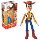 Boneco Toy Story Xerife Cowboy Woody Brinquedo Infantil Articulado Em Vinil 17cm Filme Disney