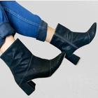 Bota delazari nobuck preto cano curto feminina