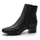 Bota feminina em couro estilo social bico quadrado cor preta tamanho 4040