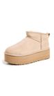 Bota UGG Classic Ultra Mini Platform Feminina - Sandália 9