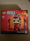 Brinquedo LEGO Brickheadz 40354 Dragon Dance Guy para o Ano Novo Chinês