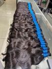 Cabelo Humano Liga Azul Liso Levemente Ondulado 55cm