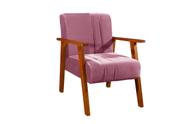 cadeira poltrona pes e encosto de madeira rustico cor rosa