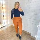 Calça Cenoura Em Linho Texturizado Com Cinto e Punho