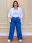 Calça jeans wide leg plus size azul escuro tendência 2024/2025