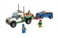 Caminhão de reboque de brinquedo LEGO City 60081 com carro