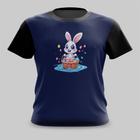 Camiseta Camisa Coelho da Páscoa Nadando Cesta de Ovos