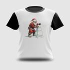 Camiseta Camisa Papai Noel Montando Boneco de Neve