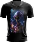 Camiseta Gola V Alien ET Fumando Alienígena 4