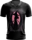 Camiseta Gola V Bruxa Halloween Rosa 8 - Kasubeck Store