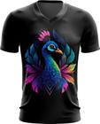 Camiseta Gola V de Pavão Colorido Neon Vetor 13