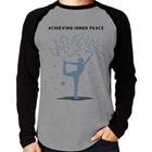 Camiseta Raglan Achieving Inner Peace Manga Longa - Foca na Moda