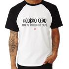 Camiseta Raglan Acordo cedo para me atrasar com calma - Foca na Moda