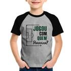 Camiseta Raglan Infantil Jogou com quem parceiro - Foca na Moda