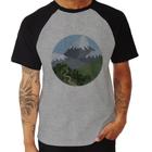 Camiseta Raglan Montanhas - Foca na Moda