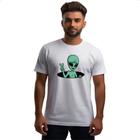 Camiseta Unissex Alien Paz e amor buraco negro