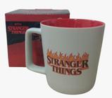 Caneca Buck Hell Fire - Stranger Things - Zona Criativa