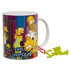 Caneca de Porcelana 325ml Os Simpsons TSP2. Acompanha chaveiro de resina no mesmo tema