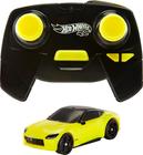 Carro de brinquedo RC Hot Wheels Nissan Z escala 1:64 com controlador