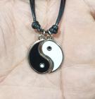 Colar Simbolo Yin Yang (Bem e o Mal) - Filosofia chinesa é a representação do positivo e do negativo