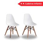 Conjunto Com 2 Cadeiras Eames Infantil Branca Empório Tiffany Base Em Madeira