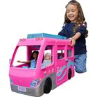 Conjunto de brinquedos Barbie DreamCamper Camper com 60 acessórios