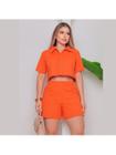 Conjunto feminino shorts com bolso e camisa com botões no linho