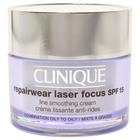 Creme hidratante Clinique Repairwear Laser Focus SPF 15