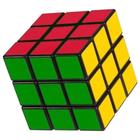 Cubo Mágico 3x3 - estimula o raciocínio lógico, ideal para o desenvolvimento das crianças.