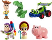Disney e Pixar Toy Story Mini Andy's Toy Chest 6-Pack Clássico Personagens de Filme Figuras Coleções, Woody, Buzz Lightyear, Rex, Bo Peep, Hamm e RC, Tamanho Compacto para Jogo de História em Casa e Em Movimento