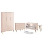 Dormitório Infantil Theo 3 Portas, Cômoda 6 Gavetas, Berço, Mesa de Canto Rosa Fosco com Pés Madeira Naturale Colchão - Reller Móveis