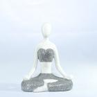 Enfeite estátua escultura mulher yoga em cerâmica 12 cm ii