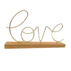 Enfeite metal palavra love dourado com base de madeira
