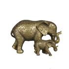 Escultura elefante com filhote dourado com texturas de flor - BTC