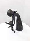 Escultura em Alumínio Mãe e Filho 17 cm x10 cm - Entrecasa