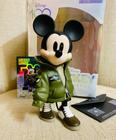 escultura mickey disney 100 anos cartoon