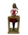 Escultura Mulher Cozinheira Gourmet Chef Decorativa - Resina - Espressione